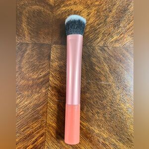 Synthetic taklon foundation/blending brush